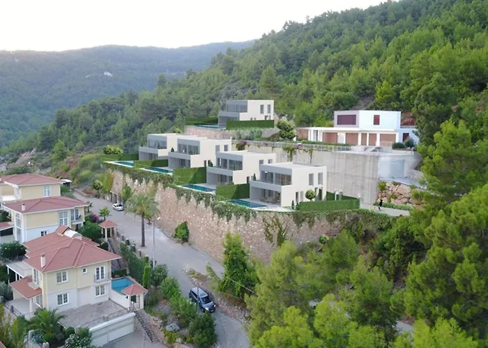 Luxury By The Coast *