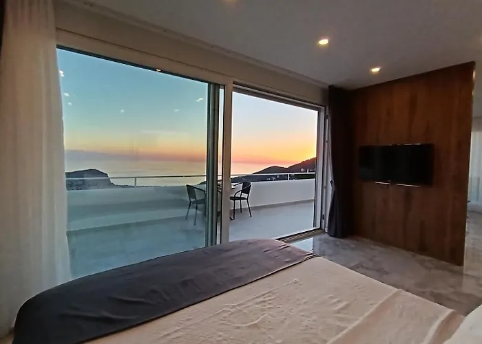 Luxury By The Coast Дом отдыха