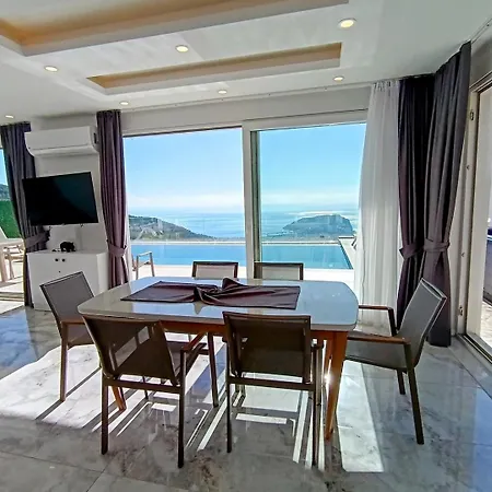 Vakantiehuis Luxury By The Coast *