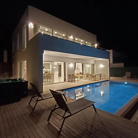 Luxury By The Coast Vakantiehuis *