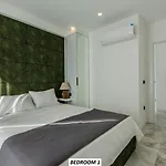 Luxury By The Coast 펜션 알란야