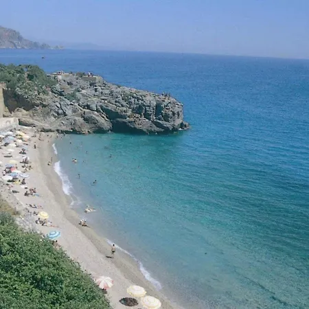 Luxury By The Coast *