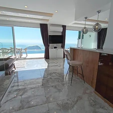 Luxury By The Coast