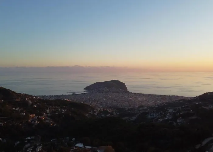 Luxury By The Coast *