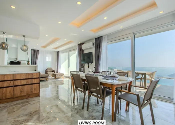 Luxury By The Coast 度假居