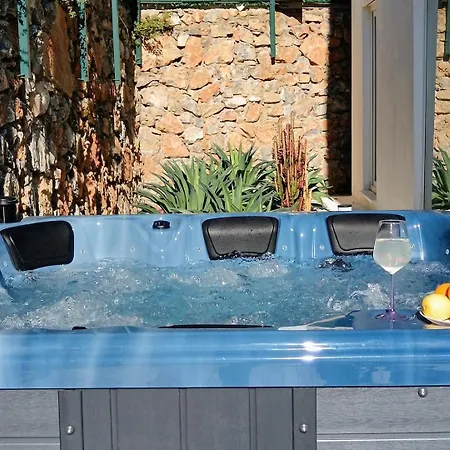 펜션 Luxury By The Coast