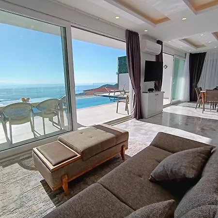Luxury By The Coast 알란야