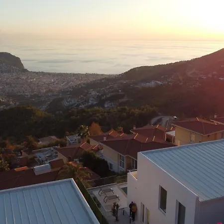 Luxury By The Coast 알란야